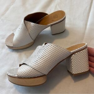 Coclico 39 Richie 50 Heel Sandals ~ White Leather Scales US 8.5-9